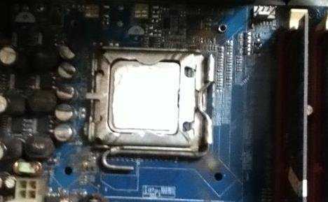 电脑怎么更换CPU