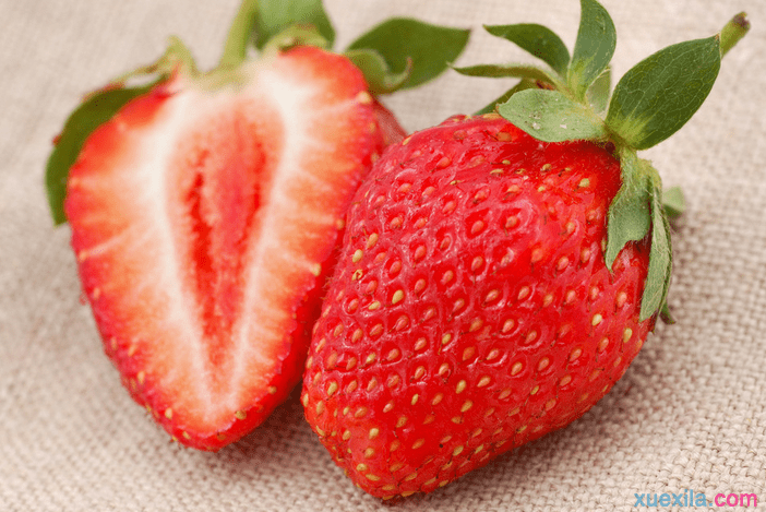 草莓的英文