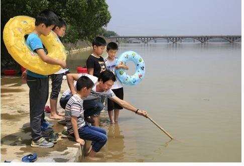 汛期防溺水安全教育