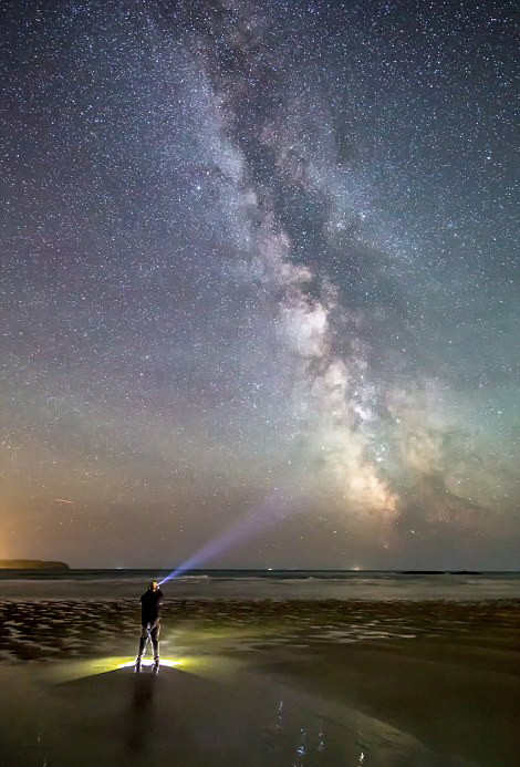 英仙座流星雨实拍，英仙座流星雨唯美图片