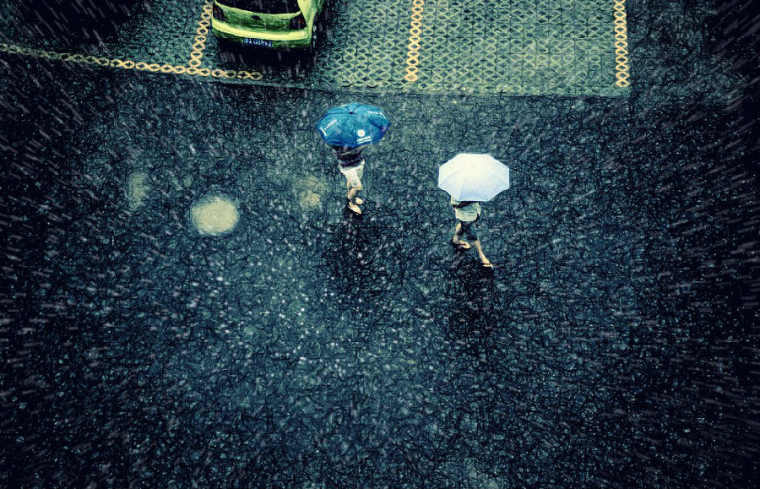 下雨天照片伤感图片 下雨图片唯美伤感 伤感的下雨天照片