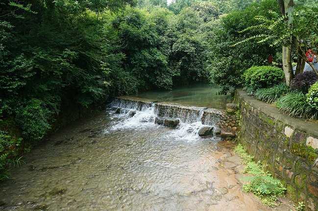 暑假去哪里旅游最凉快 暑假适合去哪里旅游 暑假去哪里旅游最好